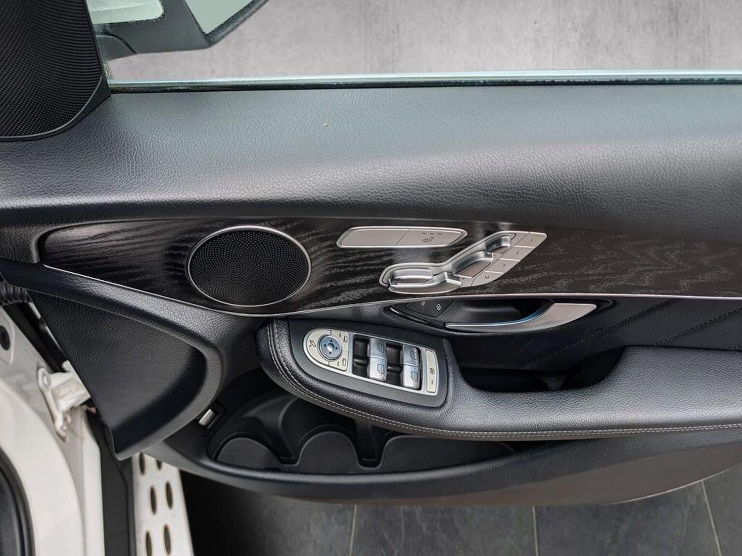 Used Mercedes-Benz GLC 2018 for sale - 78202000: Photo 15