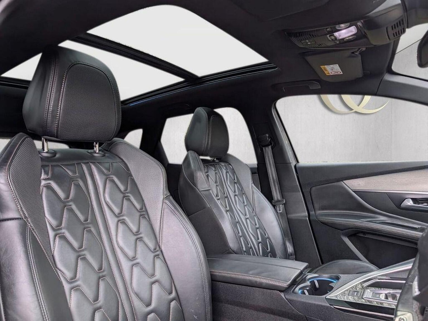 Used Peugeot 3008 2018 for sale - 77423356: Photo 2