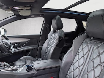 Used Peugeot 3008 2018 for sale - 77423356: Photo