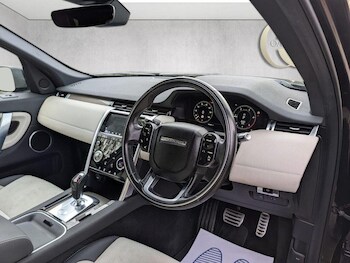 Used Land Rover Discovery Sport 2020 for sale - 77423430: Photo