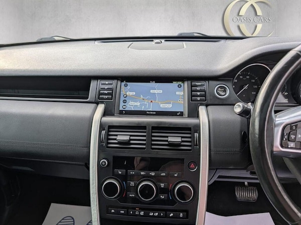 Used Land Rover Discovery Sport 2017 for sale - 76149232: Photo 11