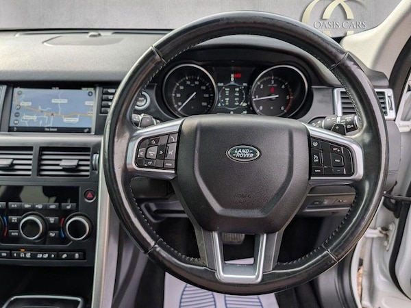 Used Land Rover Discovery Sport 2017 for sale - 76149232: Photo 3