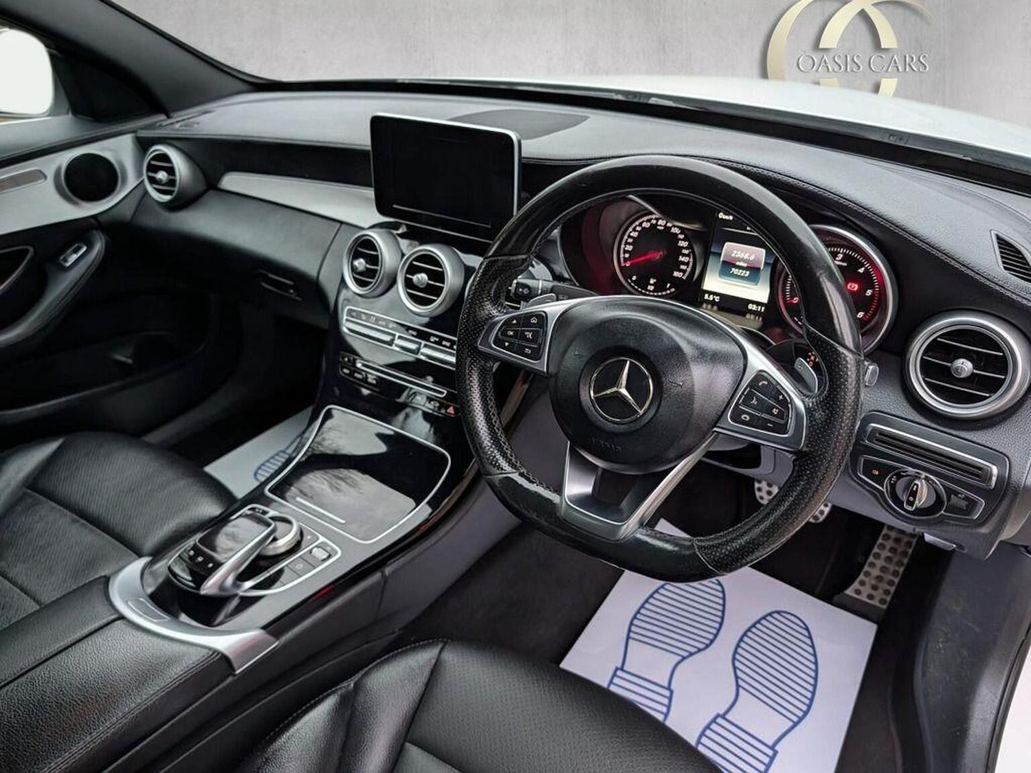 Used Mercedes-Benz C Class 2015 for sale - 77014881: Photo 2