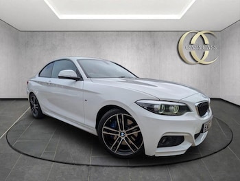 Used BMW 2 Series 2017 for sale - 75632900: Photo