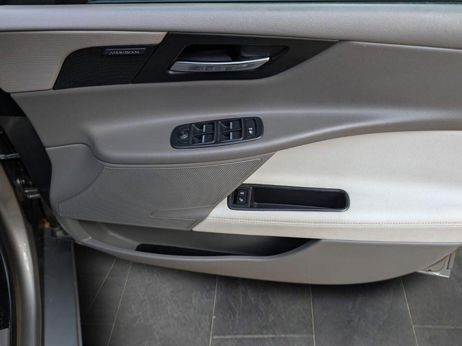 Used Jaguar XE 2018 for sale - 77977034: Photo 13