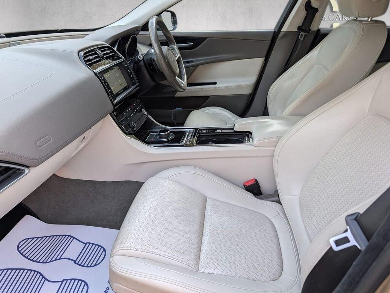 Used Jaguar XE 2018 for sale - 77977034: Photo 14