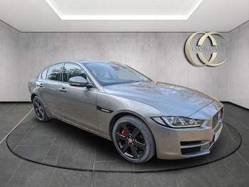 Used Jaguar XE 2018 for sale - 77977034: Photo