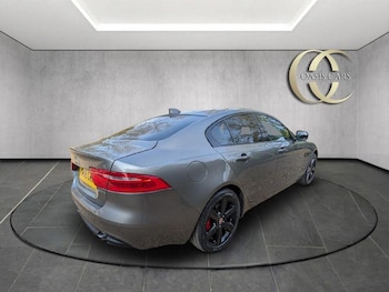 Used Jaguar XE 2018 for sale - 77977034: Photo