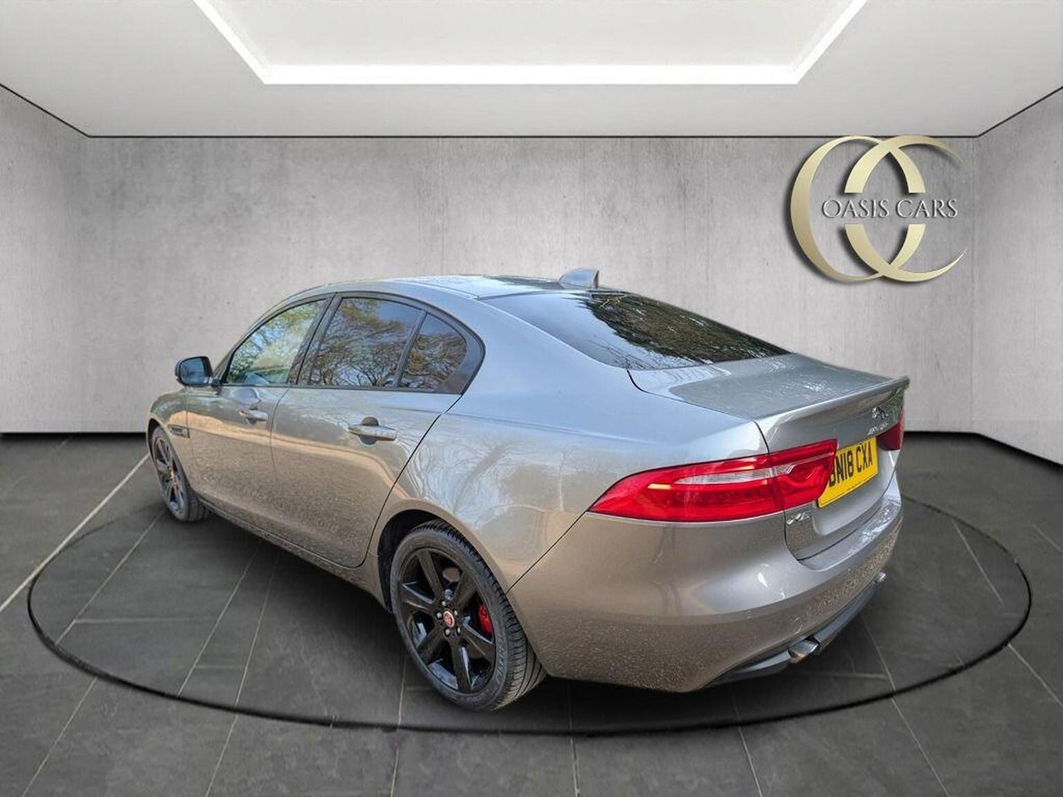 Used Jaguar XE 2018 for sale - 77977034: Photo 8