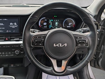 Used Kia Niro 2022 for sale - 76748246: Photo