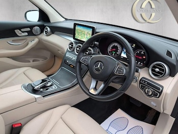 Used Mercedes-Benz GLC 2017 for sale - 76769699: Photo