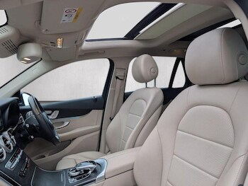 Used Mercedes-Benz GLC 2017 for sale - 76769699: Photo