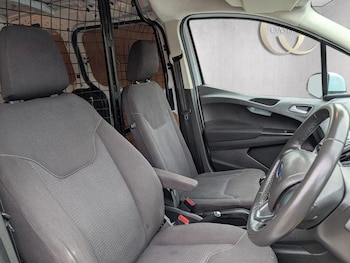 Used Ford Transit Courier 2015 for sale - 78300321: Photo