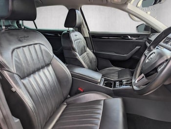 Used Skoda Superb 2017 for sale - 75266611: Photo