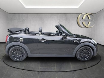 Used MINI Convertible 2016 for sale - 75446401: Photo