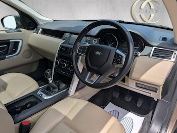 Used Land Rover Discovery Sport 2017 for sale - 78956691: Photo