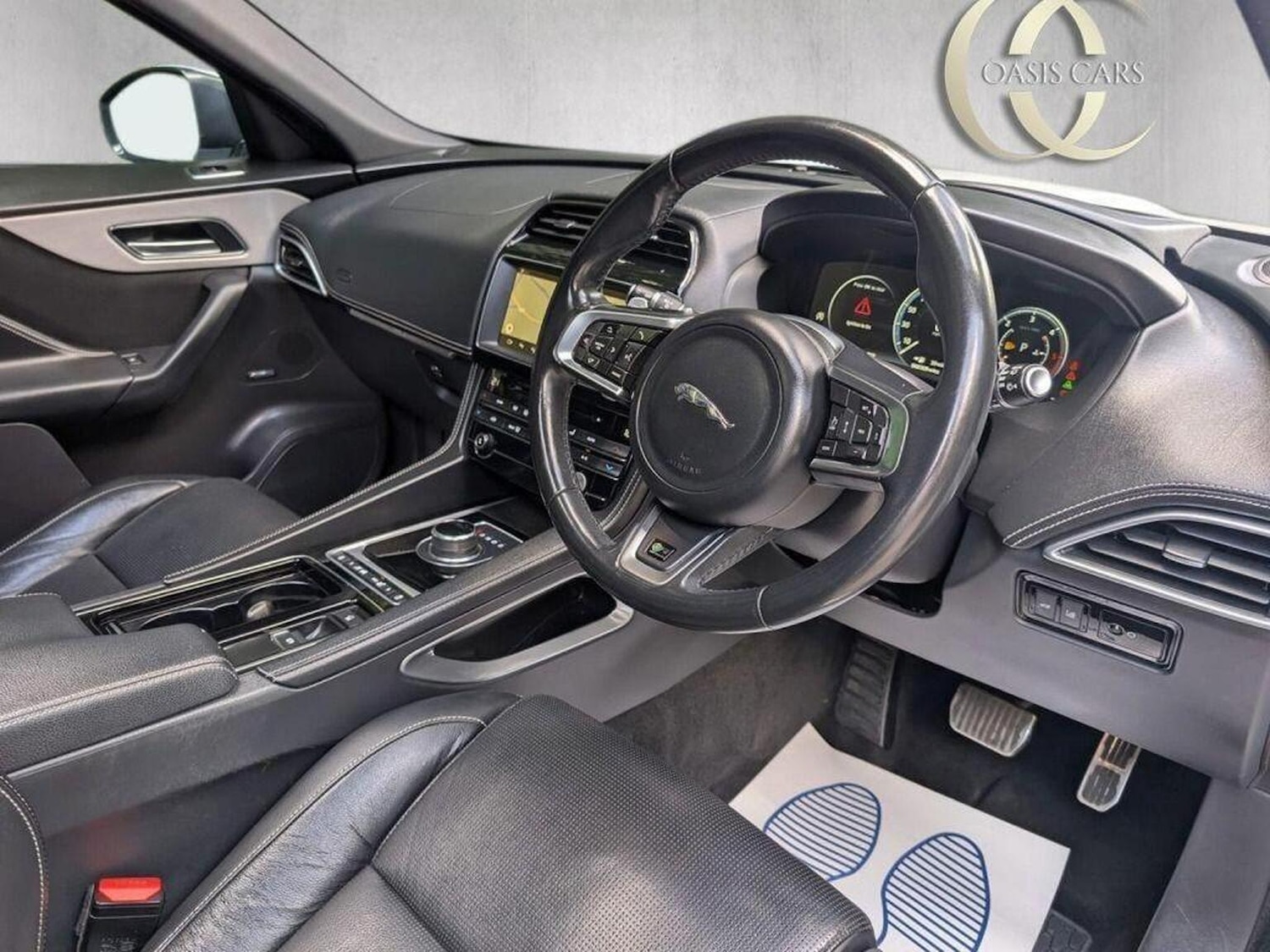 Used Jaguar F-Pace 2017 for sale - 77836948: Photo 11