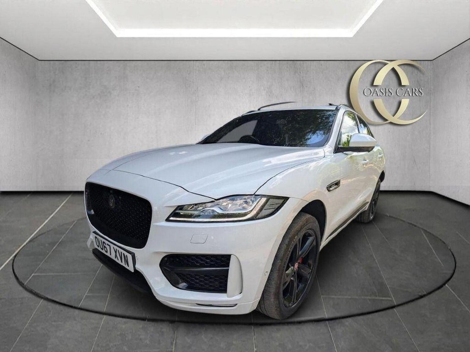 Used Jaguar F-Pace 2017 for sale - 77836948: Photo 3