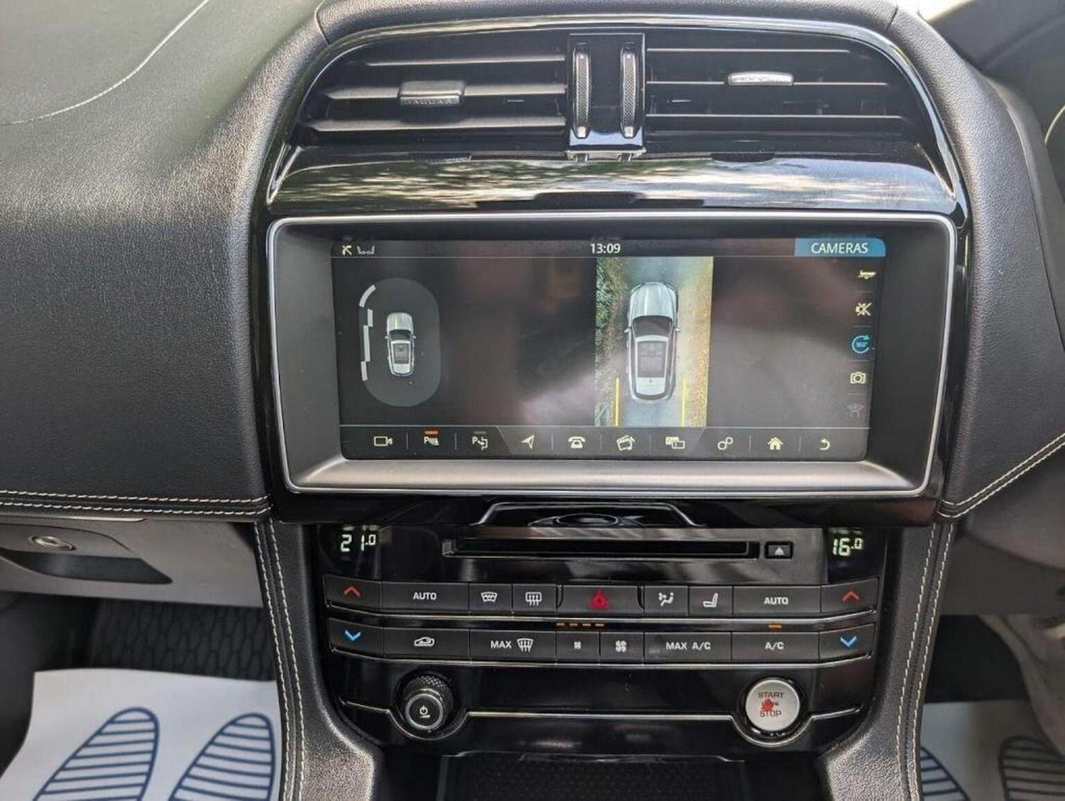 Used Jaguar F-Pace 2017 for sale - 77836948: Photo 7