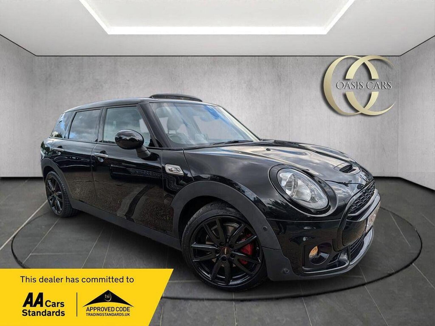 Used MINI Clubman 2019 for sale - 76041085: Photo 1