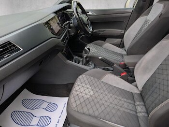 Used Volkswagen Polo 2023 for sale - 78332353: Photo