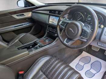 Used Jaguar XF 2018 for sale - 74594048: Photo
