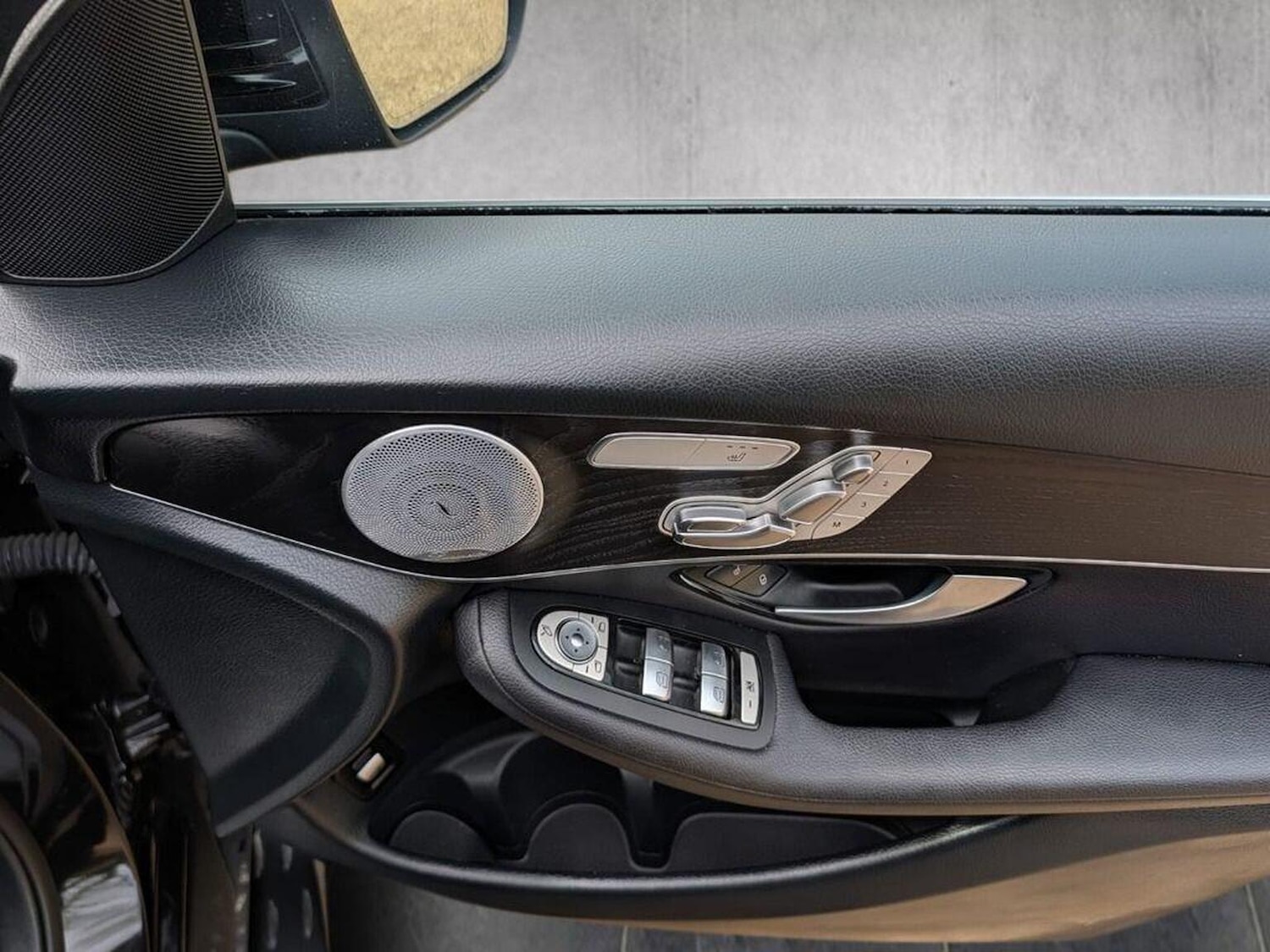 Used Mercedes-Benz GLC 2019 for sale - 77548218: Photo 16