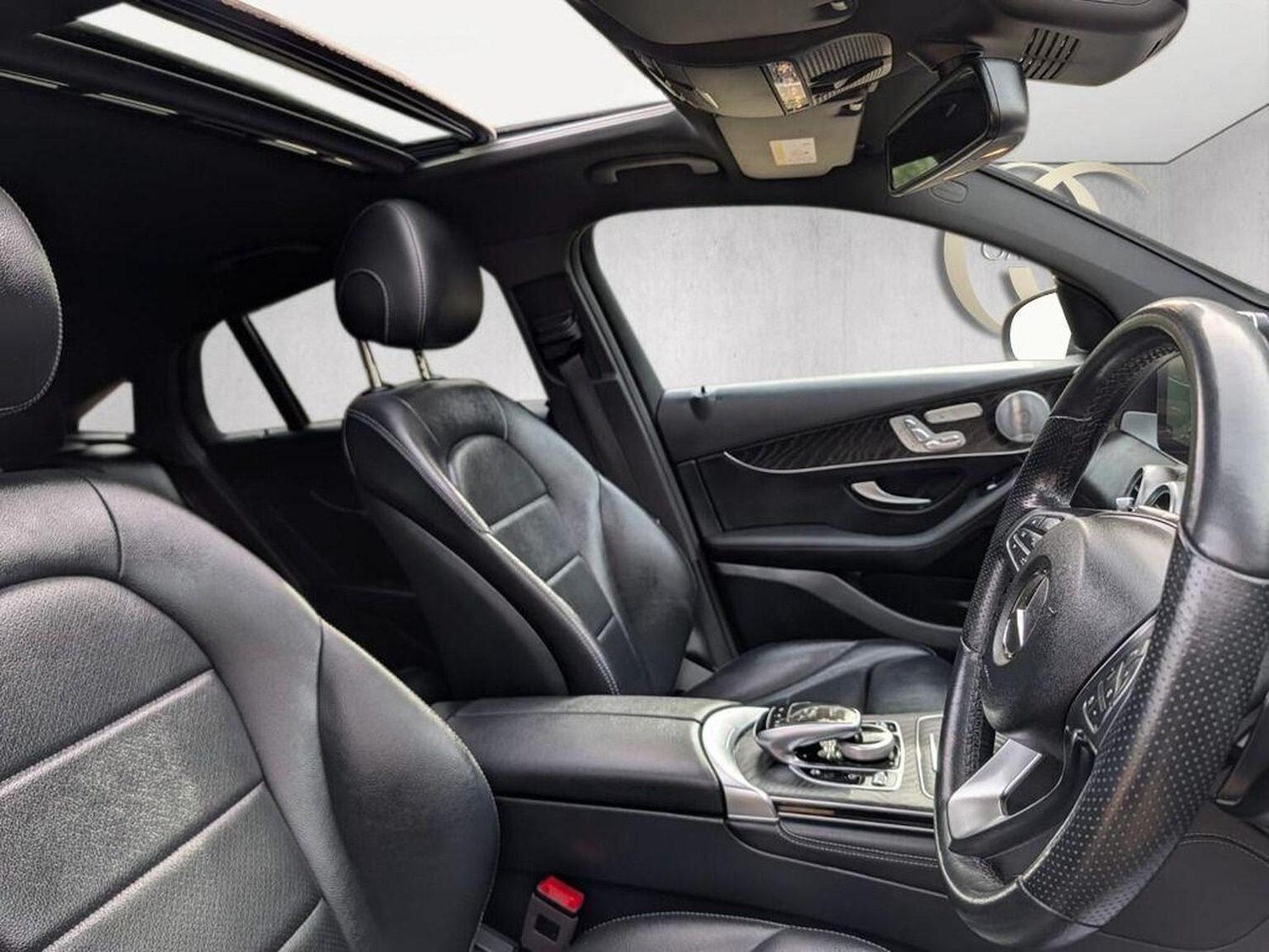 Used Mercedes-Benz GLC 2019 for sale - 77548218: Photo 3