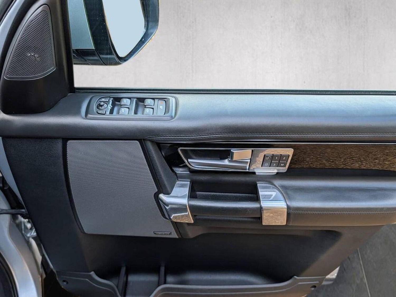 Used Land Rover Discovery 2014 for sale - 77423374: Photo 16