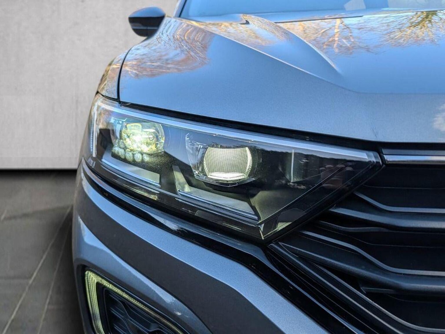 Used Volkswagen T-Roc 2021 for sale - 76911070: Photo 6