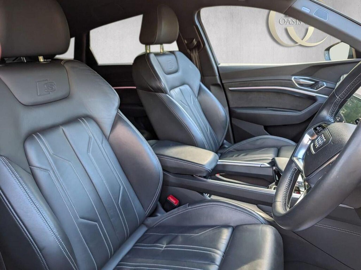 Used Audi e-tron 2020 for sale - 77423527: Photo 2