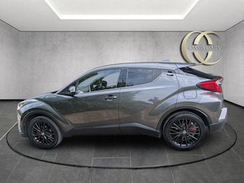 Used Toyota C-HR 2018 for sale - 78489213: Photo