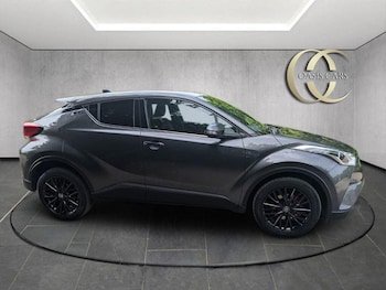 Used Toyota C-HR 2018 for sale - 78489213: Photo
