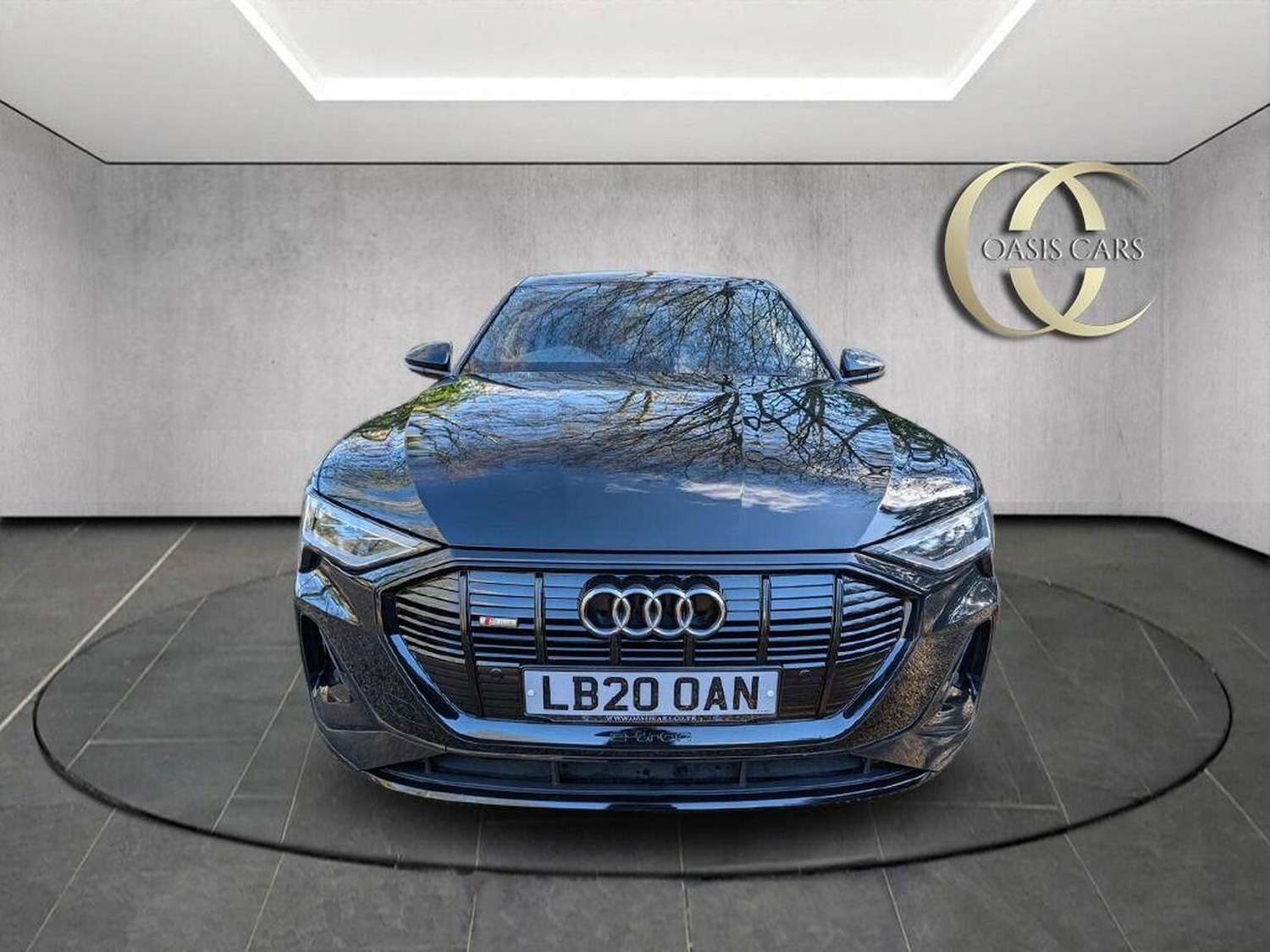 Used Audi e-tron 2020 for sale - 78134935: Photo 4