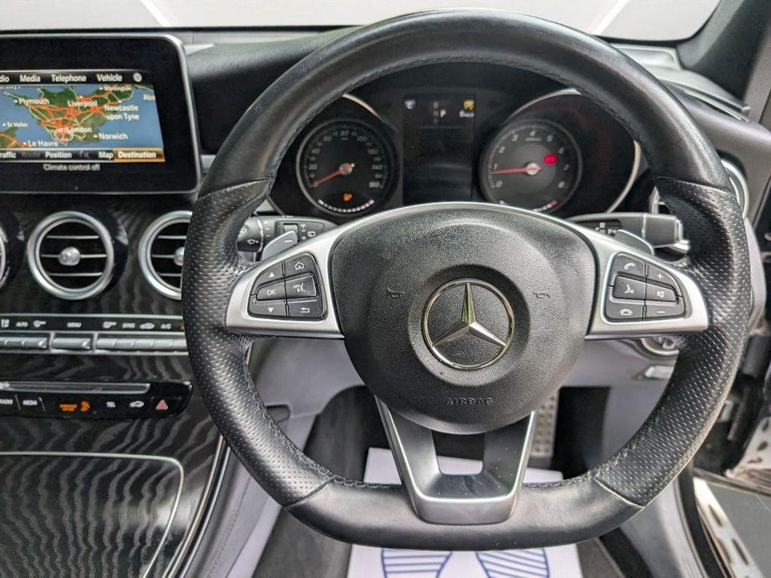 Used Mercedes-Benz GLC 2019 for sale - 76358171: Photo 9
