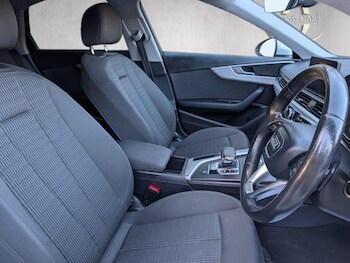 Used Audi A4 2017 for sale - 76547921: Photo