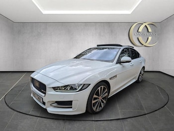 Used Jaguar XE 2017 for sale - 78599706: Photo