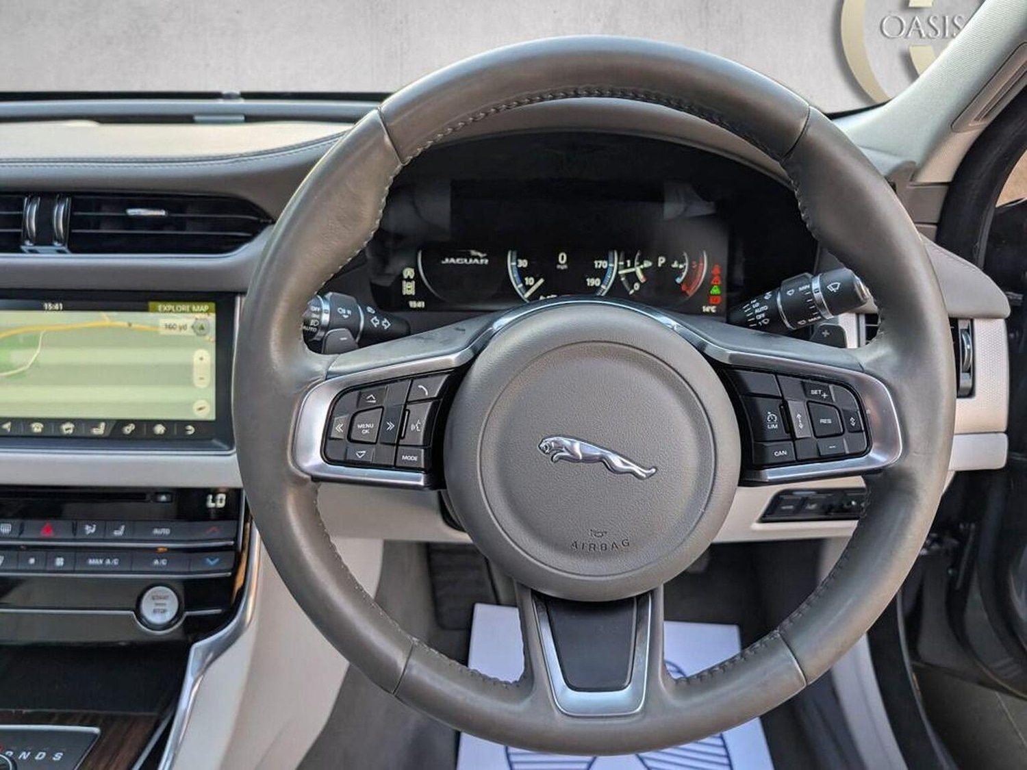 Used Jaguar XF 2017 for sale - 77851453: Photo 11