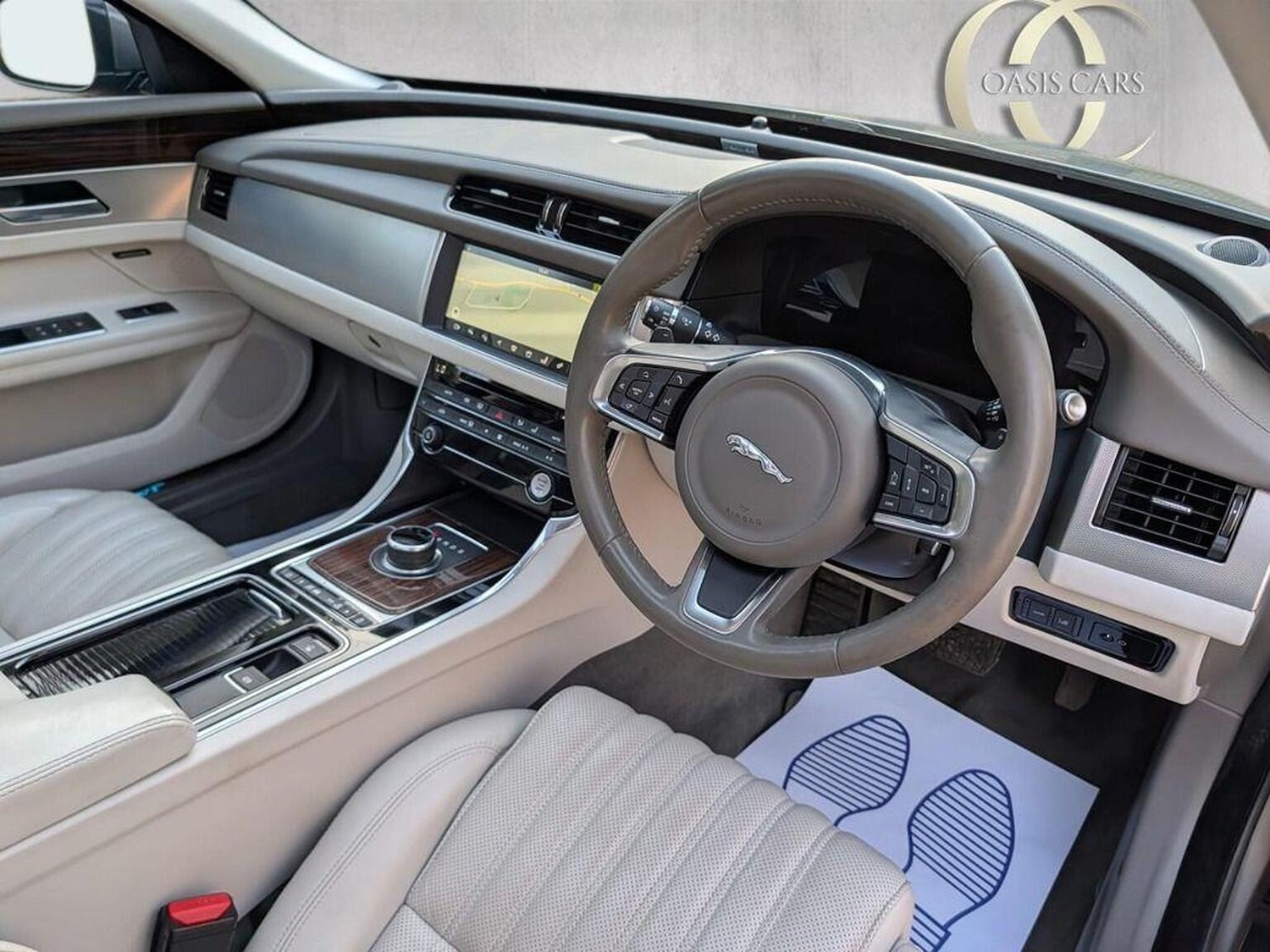 Used Jaguar XF 2017 for sale - 77851453: Photo 3