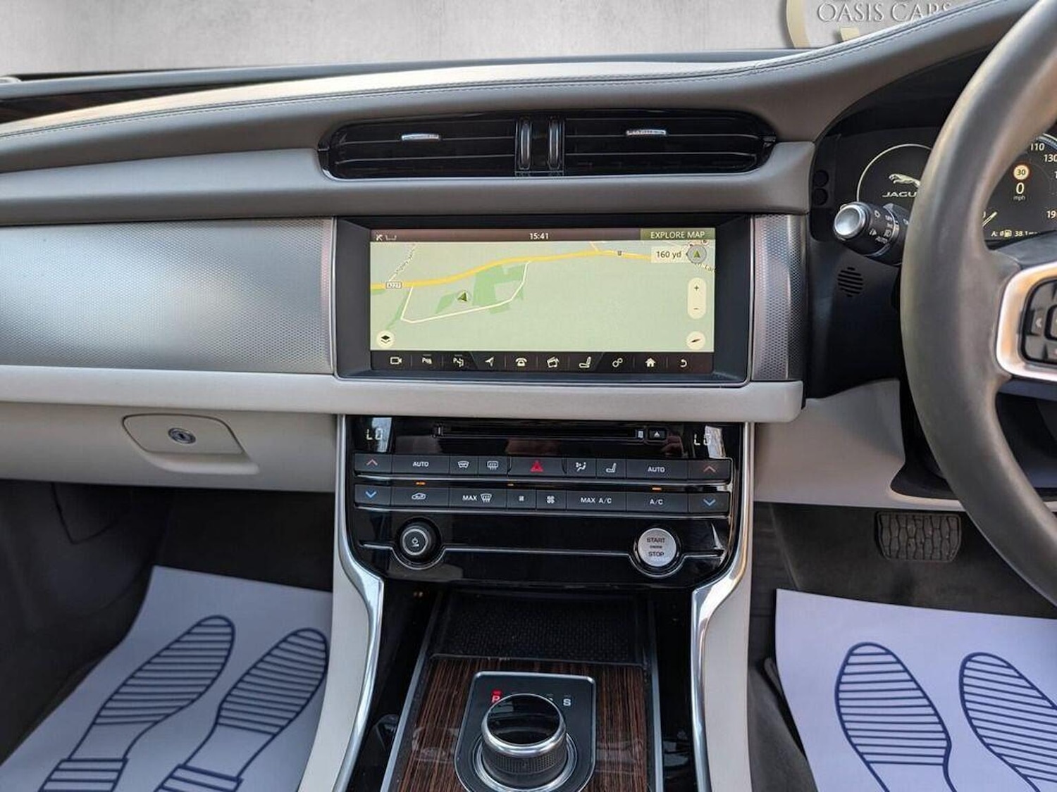 Used Jaguar XF 2017 for sale - 77851453: Photo 8