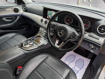 Used Mercedes-Benz E Class 2017 for sale - 76521064: Photo