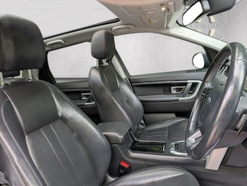 Used Land Rover Discovery Sport 2018 for sale - 78373373: Photo