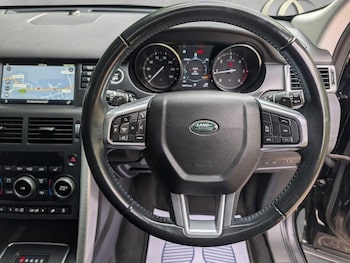 Used Land Rover Discovery Sport 2018 for sale - 78373373: Photo