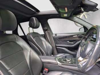 Used Mercedes-Benz GLC 2019 for sale - 74858987: Photo