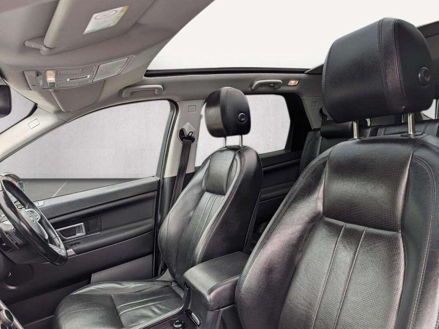 Used Land Rover Discovery Sport 2017 for sale - 77453412: Photo 5