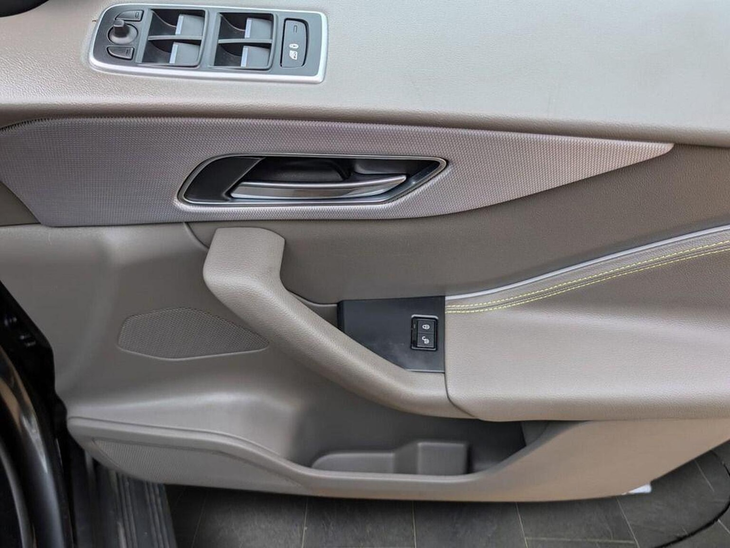 Used Jaguar F-Pace 2018 for sale - 77622498: Photo 14