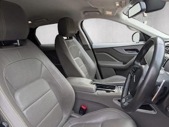 Used Jaguar F-Pace 2018 for sale - 77622498: Photo