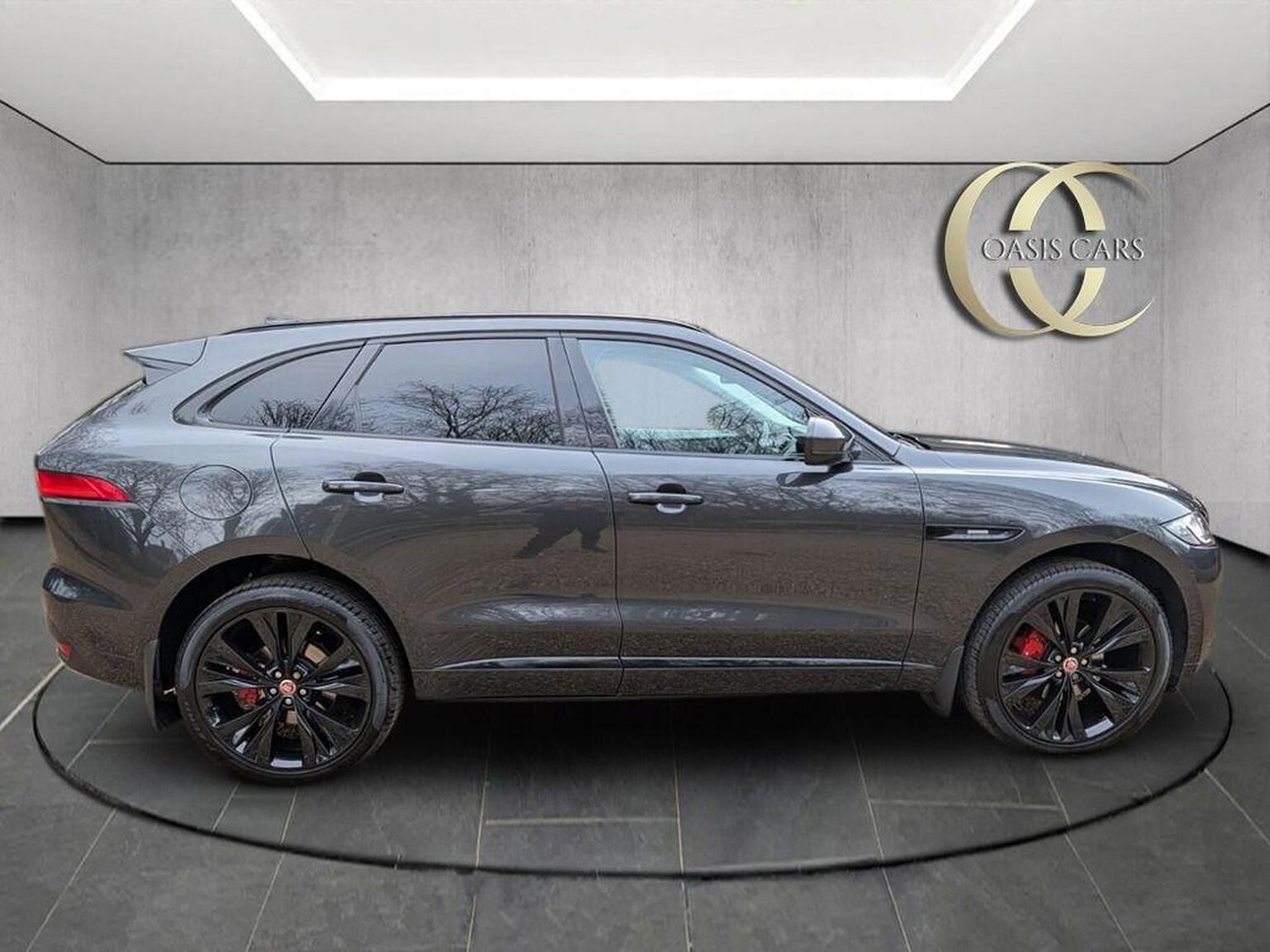 Used Jaguar F-Pace 2018 for sale - 77622498: Photo 4