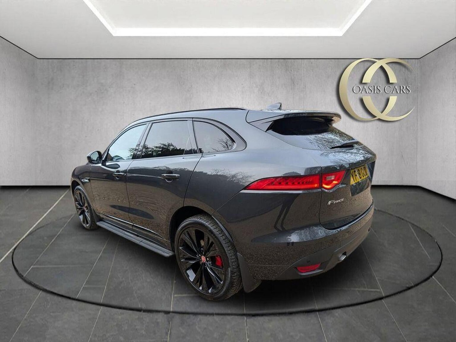 Used Jaguar F-Pace 2018 for sale - 77622498: Photo 5