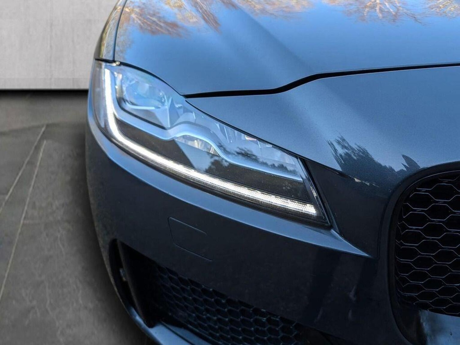 Used Jaguar F-Pace 2016 for sale - 76951059: Photo 4